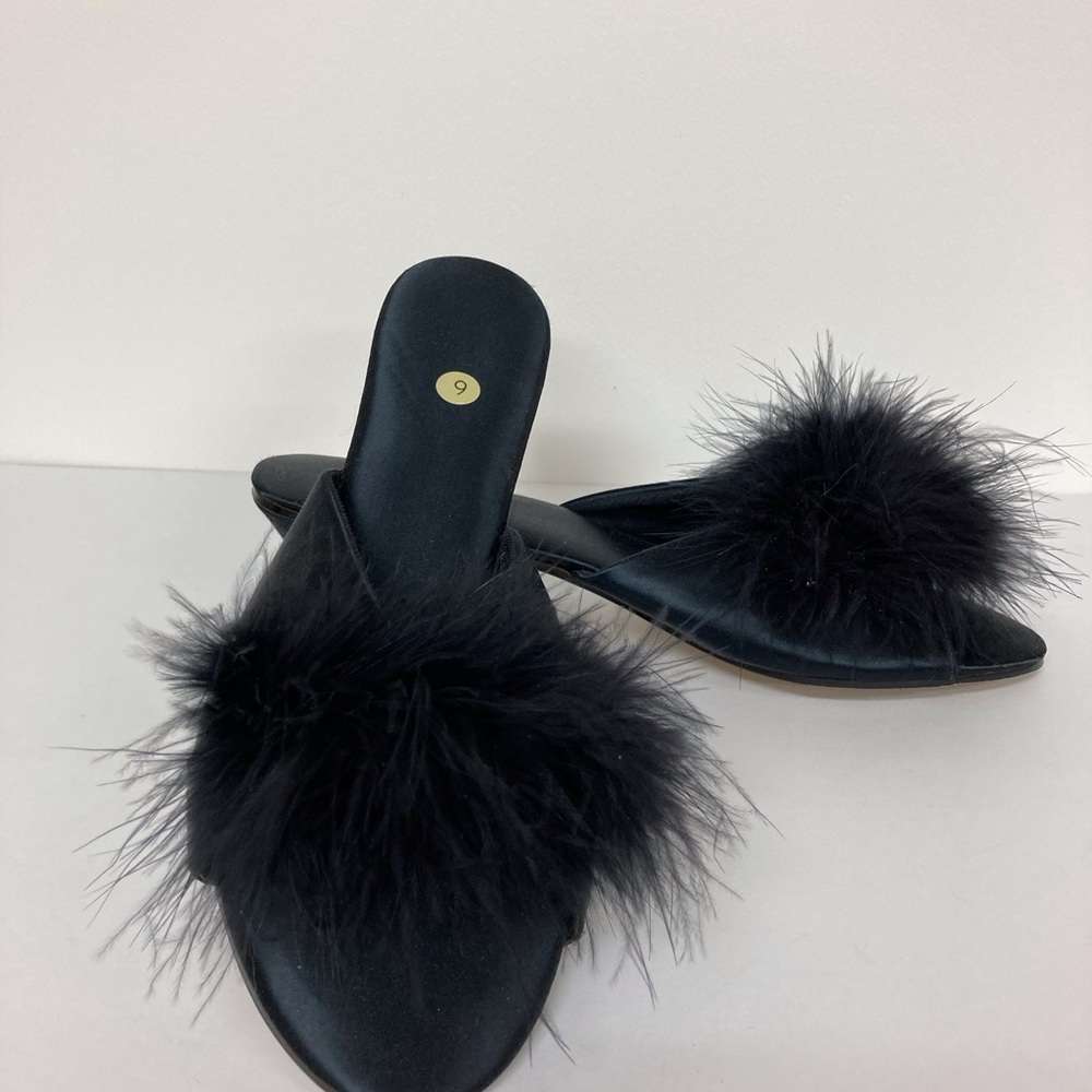 Vintage Boudoir Slippers with Maribou Pouffs!